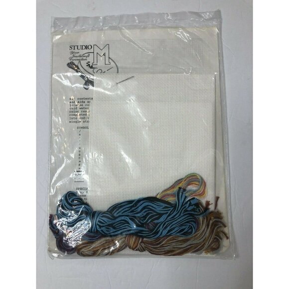 Vintage Studio M Needlecraft Cross Stitch BullDog - Picture 5 of 5